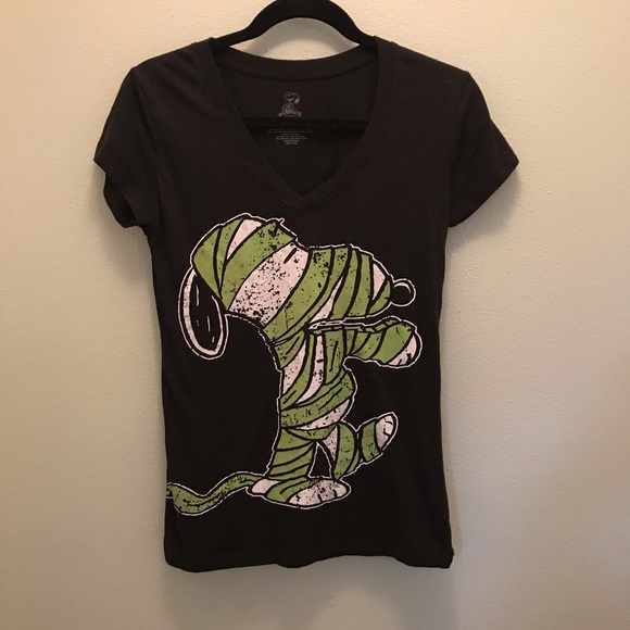 Peanuts Tops - 🖤Peanuts🖤 Snoopy Mummy Tee
